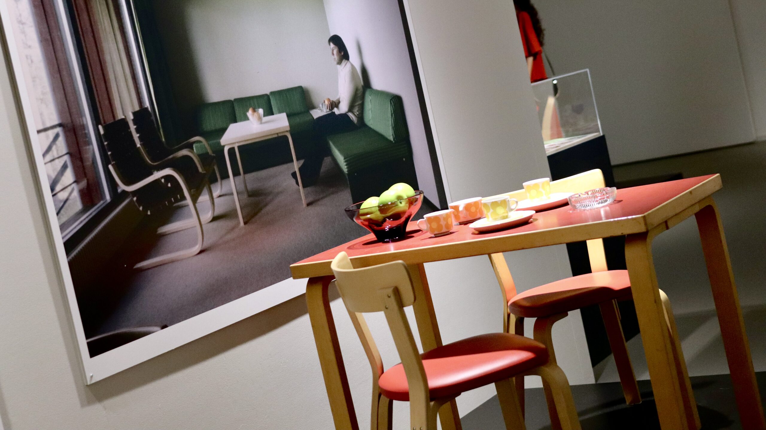 Alvar Aallon suunnittelemaa kalustetta ja sisusta.